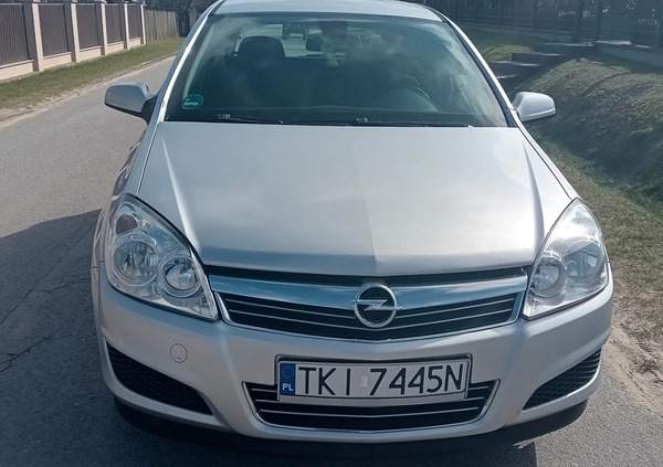 Opel Astra cena 15900 przebieg: 190000, rok produkcji 2007 z Tarnów małe 742